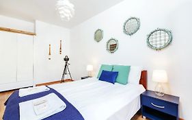 Apartament Niebiesko na Białym